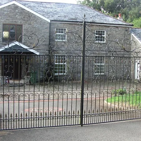 Trelaske Manor Launceston