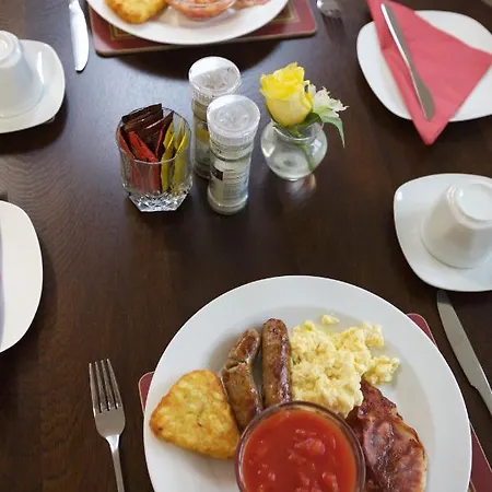Bed and breakfast Trelaske Manor